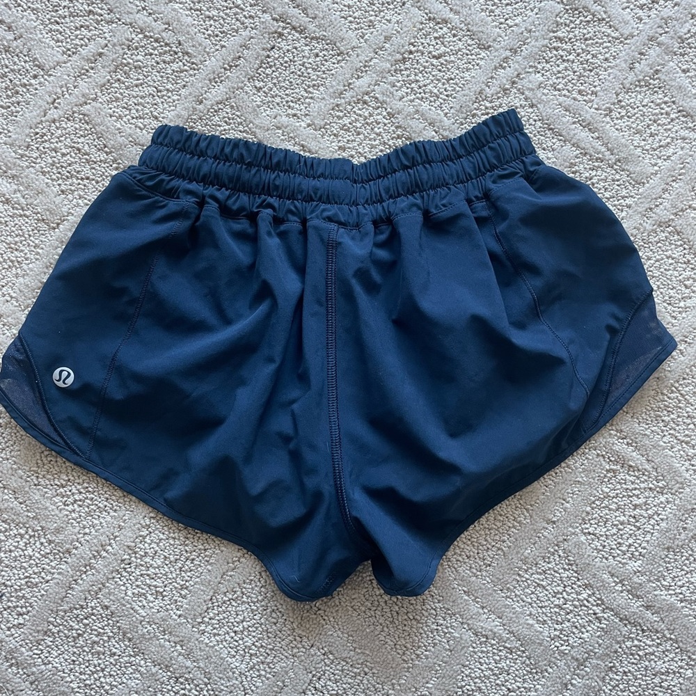 LULULEMON HOTTY HOT 2.5 SHORTS